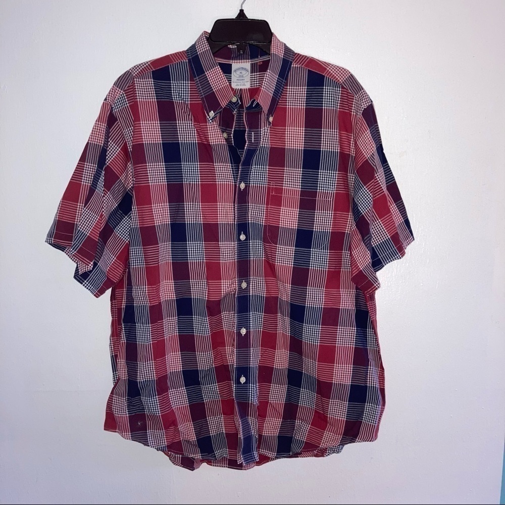 Brooks Brothers Short Sleeve Regent Plaid Cotton Men Shirt XL Red White Blue